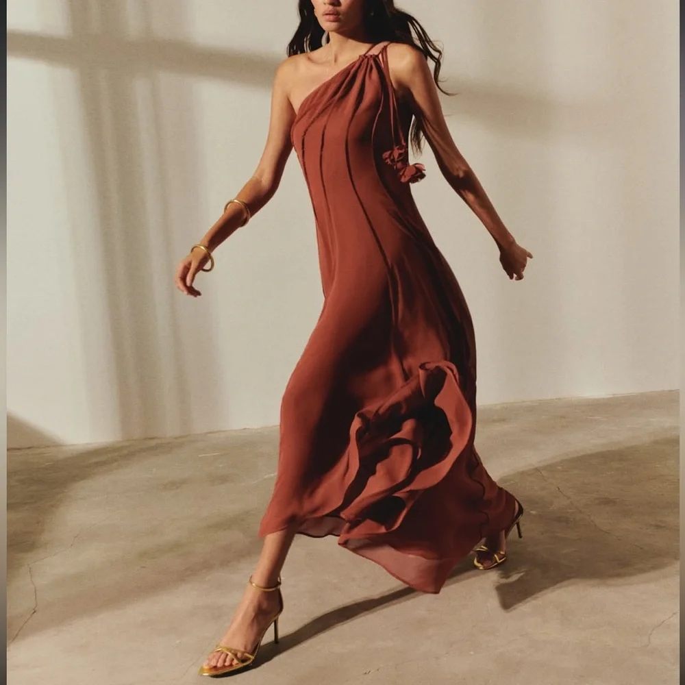 Exquise Nola Ethereal Paislee One-Shoulder Chiffon Maxi - Picture 10 of 10